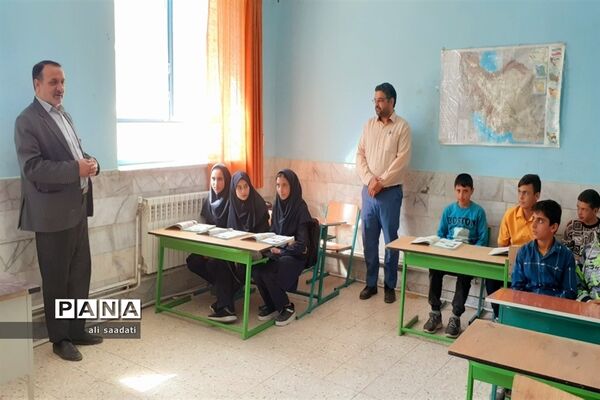 بازدید مدیر دستگاه تعلیم و تربیت شهرستان کلات از برخی از مدارس روستاهای کلات
