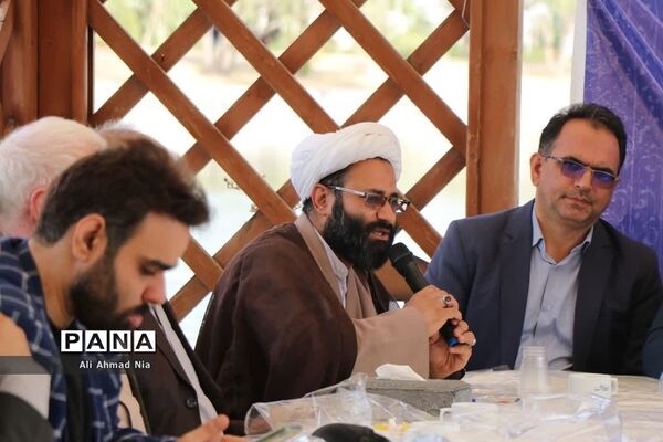 بازدید اصحاب رسانه قم از مجموعه گردشگری «دشت بهشت»