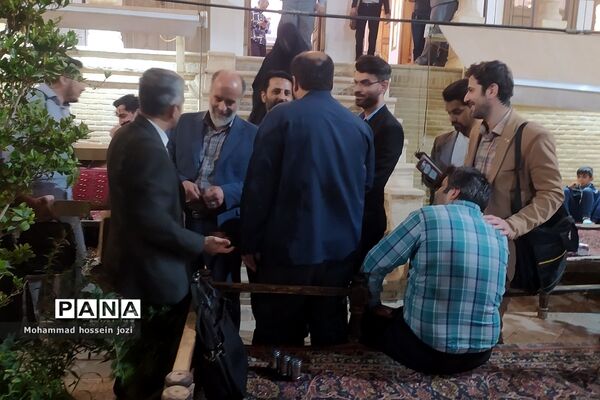 نشست خبری روز قم در خانه تاریخی یزدان پناه
