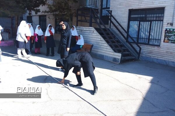 روز جهانی کودک در دبستان دخترانه سما ۲ رودهن
