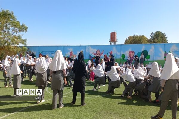 اردوی درون مدرسه‌ای در مدرسه کوثر منطقه جوادآباد