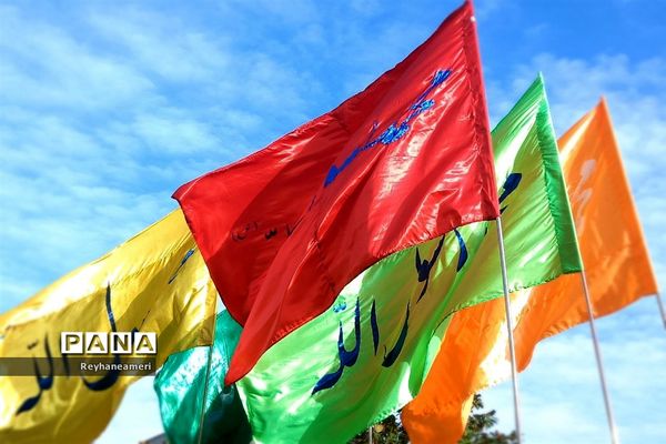 جشن بزرگ میلاد پیامبر اکرم (ص) در میدان ولیعصر تهران