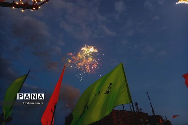 جشن بزرگ میلاد پیامبر اکرم (ص) در میدان ولیعصر تهران