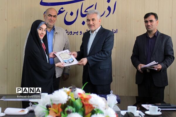 دیدار نمایندگان مجلس دانش‌آموزی با مدیرکل آموزش و پرورش آذربایجان غربی