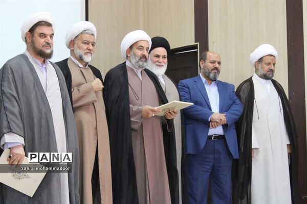 آیین تکریم و معارفه امام جمعه بخش گلستان شهرستان بهارستان