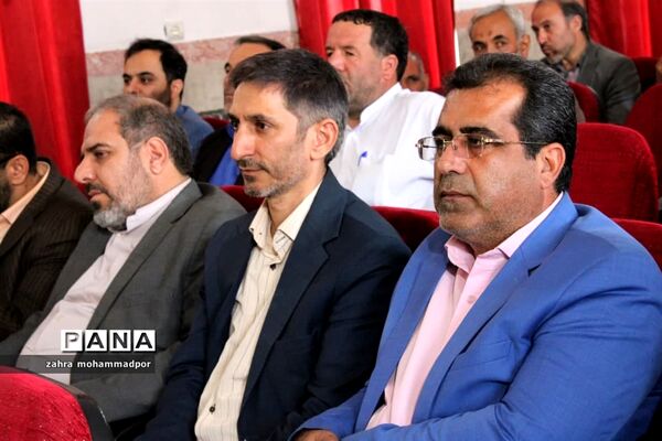 آیین تکریم و معارفه امام جمعه بخش گلستان شهرستان بهارستان
