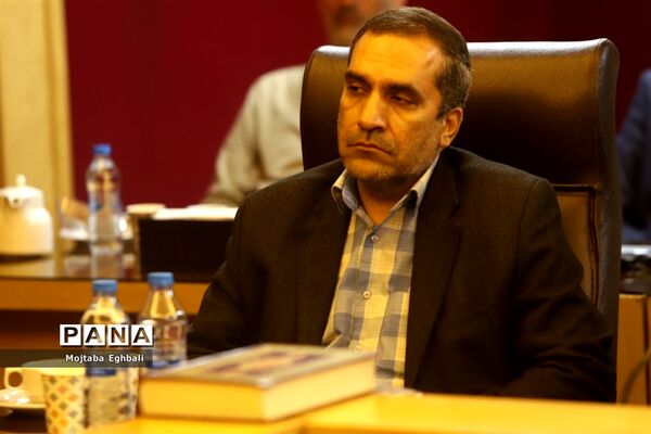 دیدار رئیس شورای شهر اسلامی شهر تهران با مهمانان اجلاس یادواره محمد الدوره