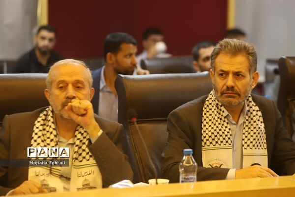 دیدار رئیس شورای شهر اسلامی شهر تهران با مهمانان اجلاس یادواره محمد الدوره