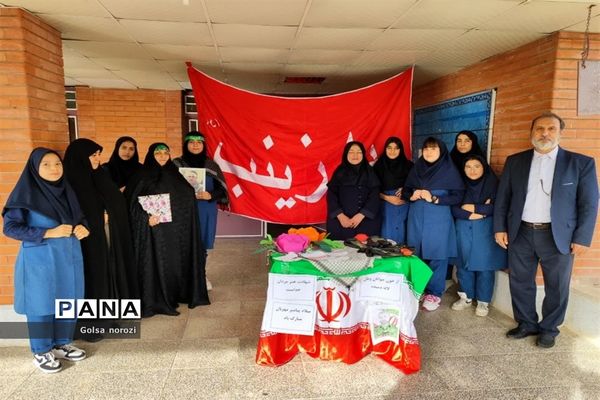 حضور خانواده‌‌ شهید نادر فهندژ سعدی در مدرسه شهدای مدافعان سلام پرند