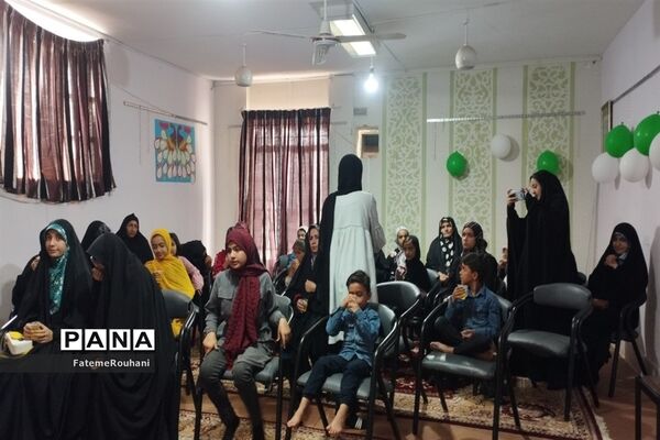 برگزاری پاتوق دخترانه در خلیل آباد