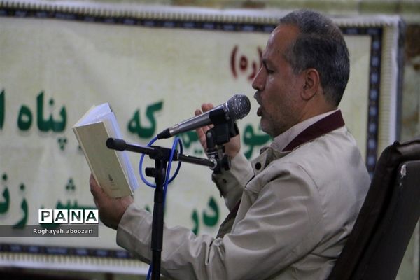 قرائت دعای کمیل در امامزاده بی‌بی سکینه صفادشت