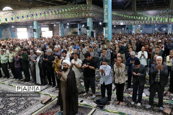 اقامه نماز جمعه در شهرستان قدس