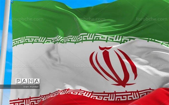 مروری بر تاریخچه پرچم ایران به مناسبت ۱۵ مهرماه روز تعیین رنگ پرچم ایران