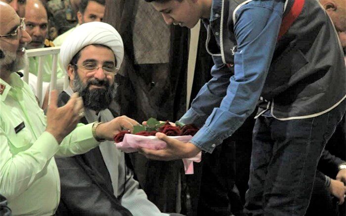 تقدیر دانش‌آموزان قمی از فرمانده انتظامی استان قم