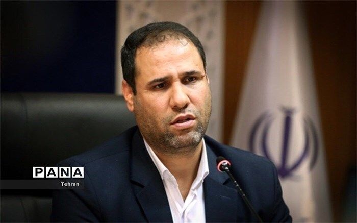 دلیل نبود معلم دیر اعلام شدن ظرفیت‌ها بود، این مشکل به‌زودی برطرف خواهد شد