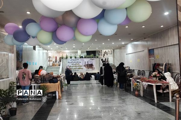 نمایشگاه توانمندی‌های روستایی در شهرستان محلات