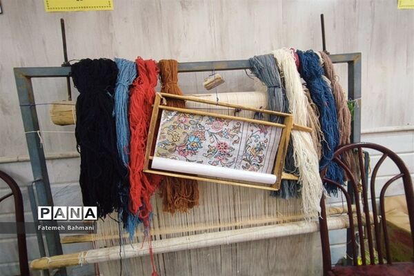 نمایشگاه توانمندی‌های روستایی در شهرستان محلات