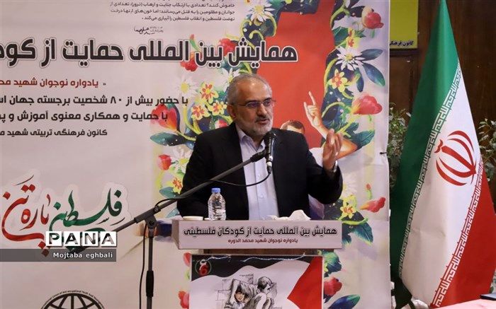 از پیش از انقلاب شعار آزادی فلسطین، شعار امام و مردم بوده است