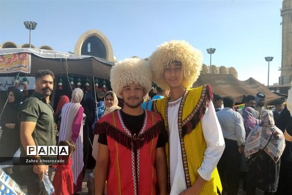 برگزاری نمایشگاه صنایع‌دستی و محصولات روستایی و عشایری در مصلی امام خمینی (ره)