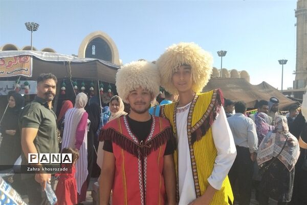 برگزاری نمایشگاه صنایع‌دستی و محصولات روستایی و عشایری در مصلی امام خمینی (ره)