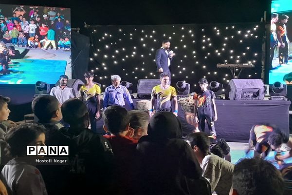 برگزاری اولین جشنواره تجربه محور برداشت پسته در احمد‌آباد اردکان