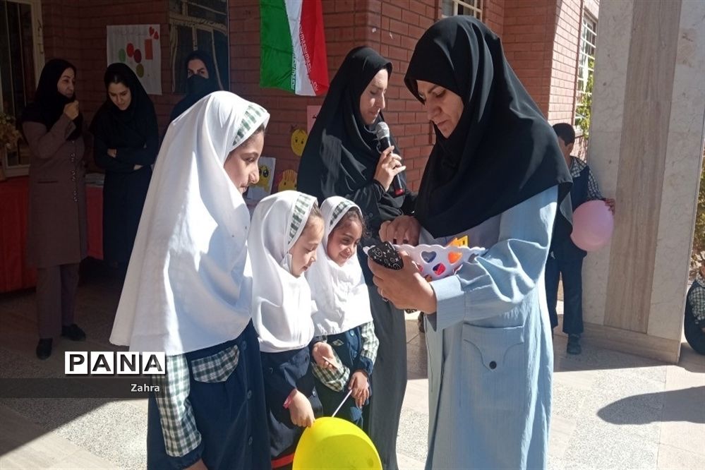 جشن روز کودک با رایحه قرآنی در آموزشگاه جاوه حق‌بخش جوادآباد