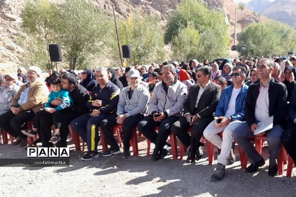 برگزاری همایش بزرگ پیاده‌روی خانوادگی در شهرستان‌فیروزکوه