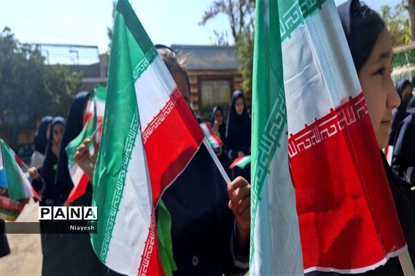 جشن پیروزی مقاومت در آموزشگاه نوشین بختیاری جوادآباد