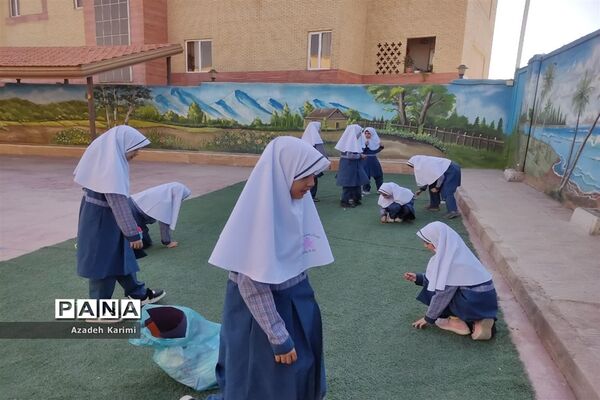 روز جهانی کودک و ساخت بادبادک آرزوها در دبستان شاهد نیک‌اندیشان ناحیه یک