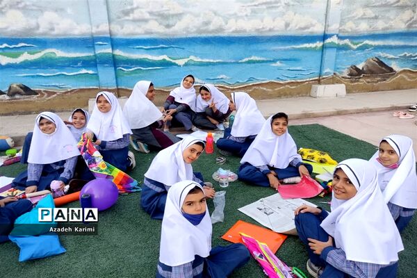 روز جهانی کودک و ساخت بادبادک آرزوها در دبستان شاهد نیک‌اندیشان ناحیه یک