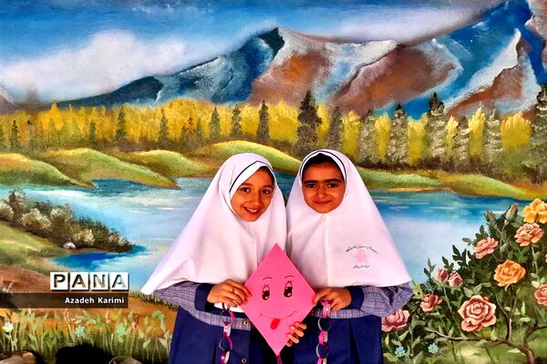 روز جهانی کودک و ساخت بادبادک آرزوها در دبستان شاهد نیک‌اندیشان ناحیه یک