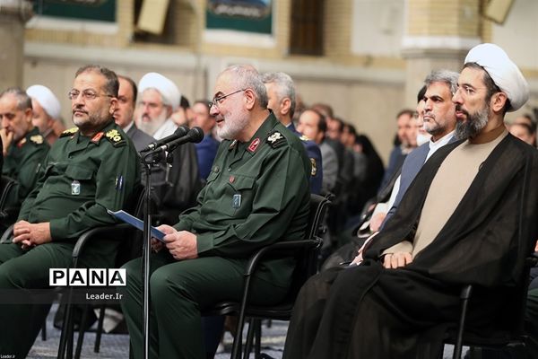 دیدار دست‌اندرکاران کنگره ملی شهدای همدان با مقام معظم رهبری