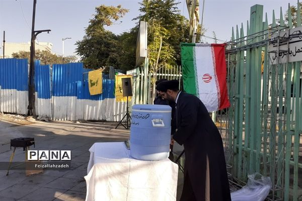 جشن و شادی مردم تهران در خیابان‌ها برای مقاومت فلسطین