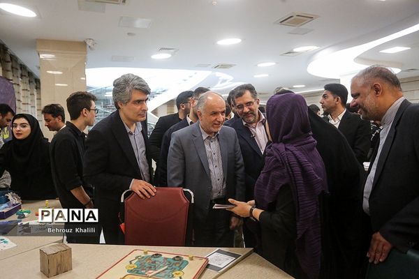 افتتاحیه نمایشگاه «یک تجربه نوآورانه»