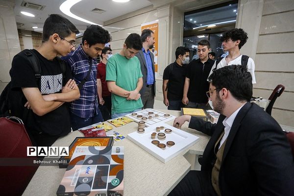 افتتاحیه نمایشگاه «یک تجربه نوآورانه»