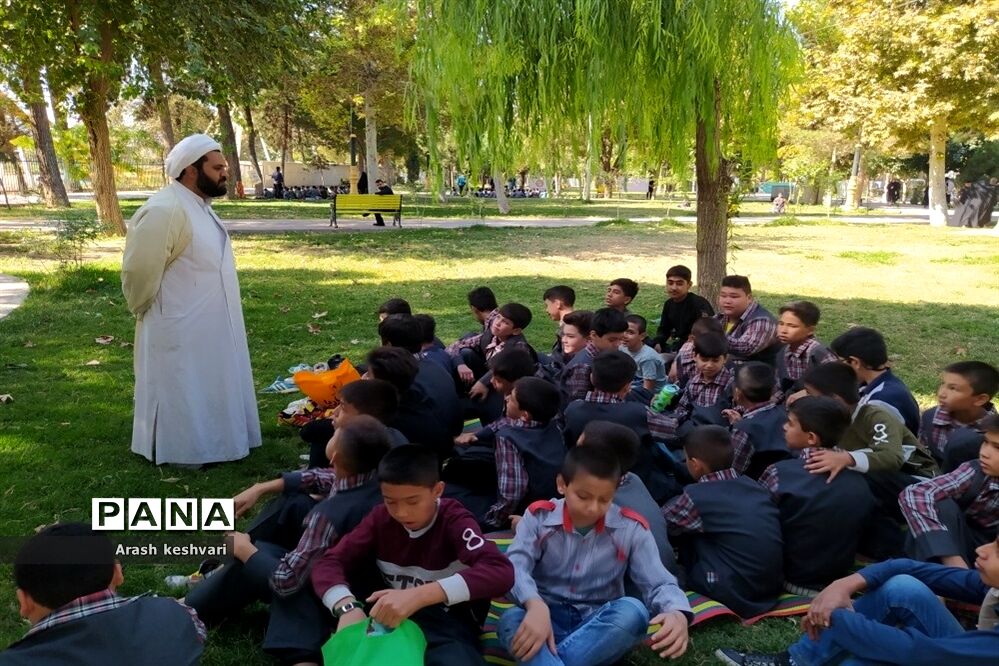 اردوی یک‌روزه دهه‌هشتادیا طرح شهید نیری در ورامین