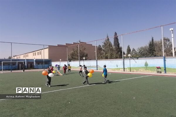 جشن روز جهانی کودک در آموزشگاه پسرانه حافظ یک ناحیه یک