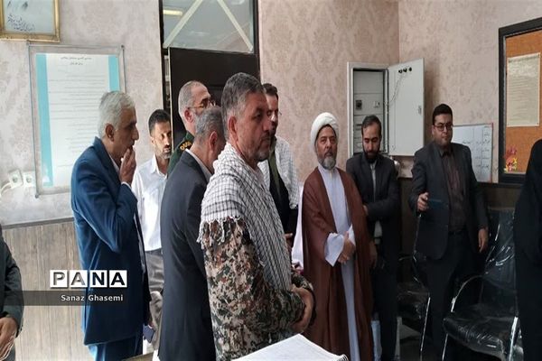 نواخته شدن زنگ همبستگی با دانش‌آموزان فلسطینی در دبیرستان حضرت معصومه(س) قم