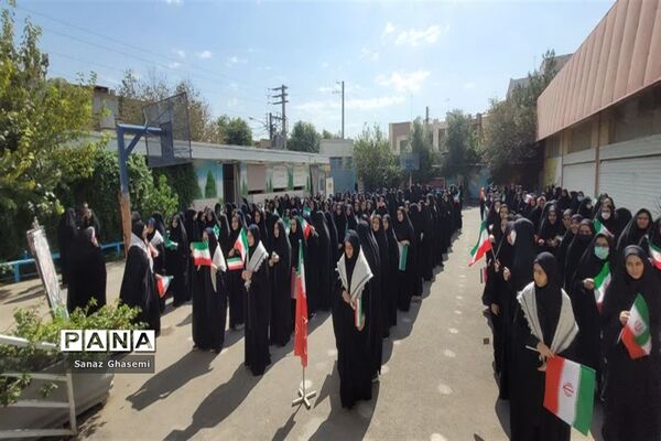 نواخته شدن زنگ همبستگی با دانش‌آموزان فلسطینی در دبیرستان حضرت معصومه(س) قم