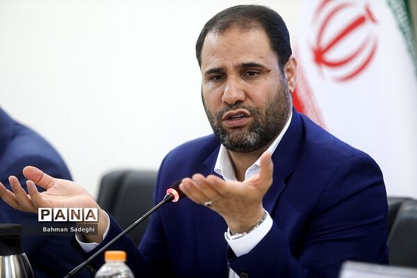 نشست مدیران ستاد  مبارزه با مواد مخدربا حضور وزیر آموزش و پرورش