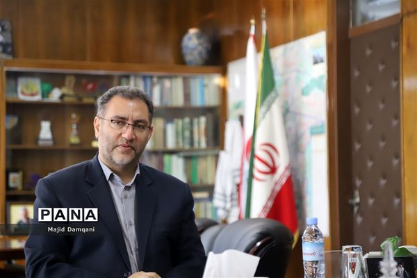 آیین امضای تفاهم‌نامه بین جمعیت مبارزه با استعمال دخانیات ایرانیان و اداره‌کل آموزش و پرورش شهر تهران