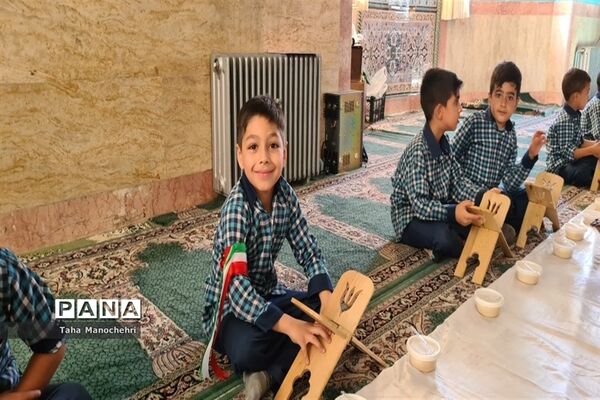 برگزاری جشن قرآن کلاس اولی‌ها در آموزشگاه علامه طباطبایی(ره) شهرستان پیشوا
