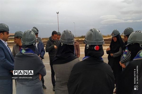 بازدید روسای سازمان دانش‌آموزی خراسان شمالی از آلومینیوم جاجرم