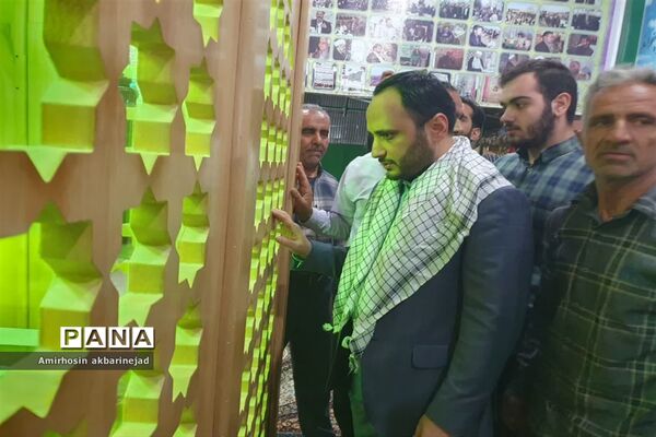 هجدهمین یادواره شهدای گمنام و ۲۰ شهید حسین آباد کویر
