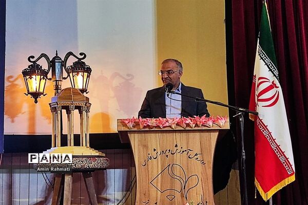 نشست وزیر آموزش و پرورش با فرهنگیان استان فارس