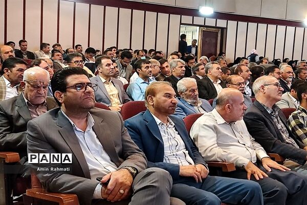 نشست وزیر آموزش و پرورش با فرهنگیان استان فارس