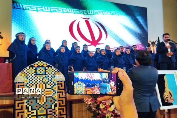 نشست وزیر آموزش و پرورش با فرهنگیان استان فارس