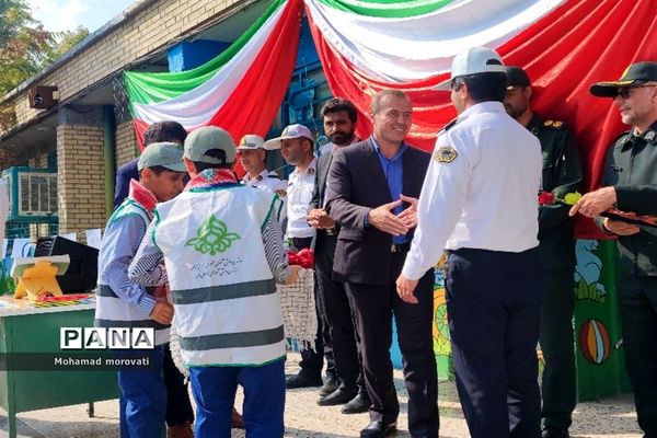 نواختن زنگ همبستگی با مردم فلسطین در شهرستان مانه وسملقان