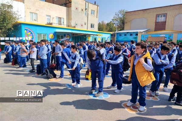 نواختن زنگ همبستگی با مردم فلسطین در شهرستان مانه وسملقان