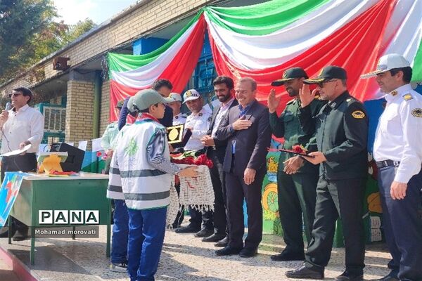 نواختن زنگ همبستگی با مردم فلسطین در شهرستان مانه وسملقان